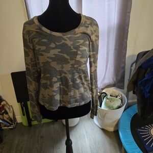 Trendy Camouflage Long Sleeve Top